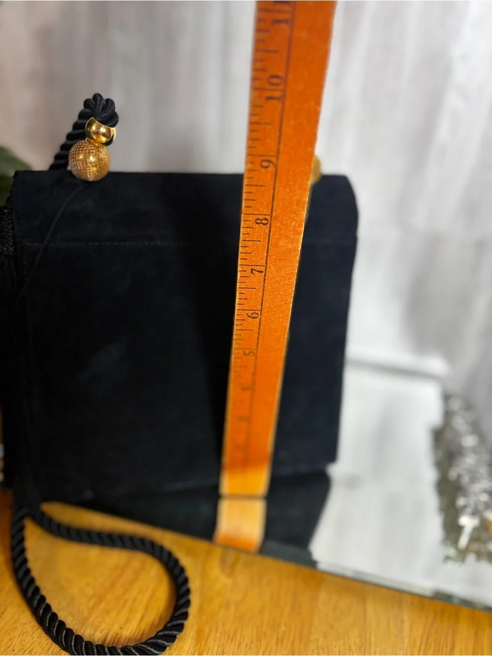 N/A elegant vintage